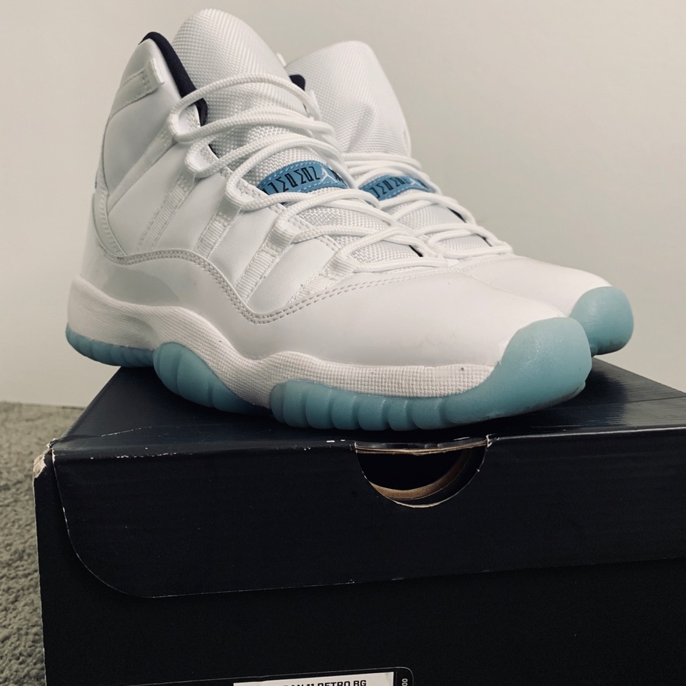 Jordan Retro 11 Size 6.5 BOYS
